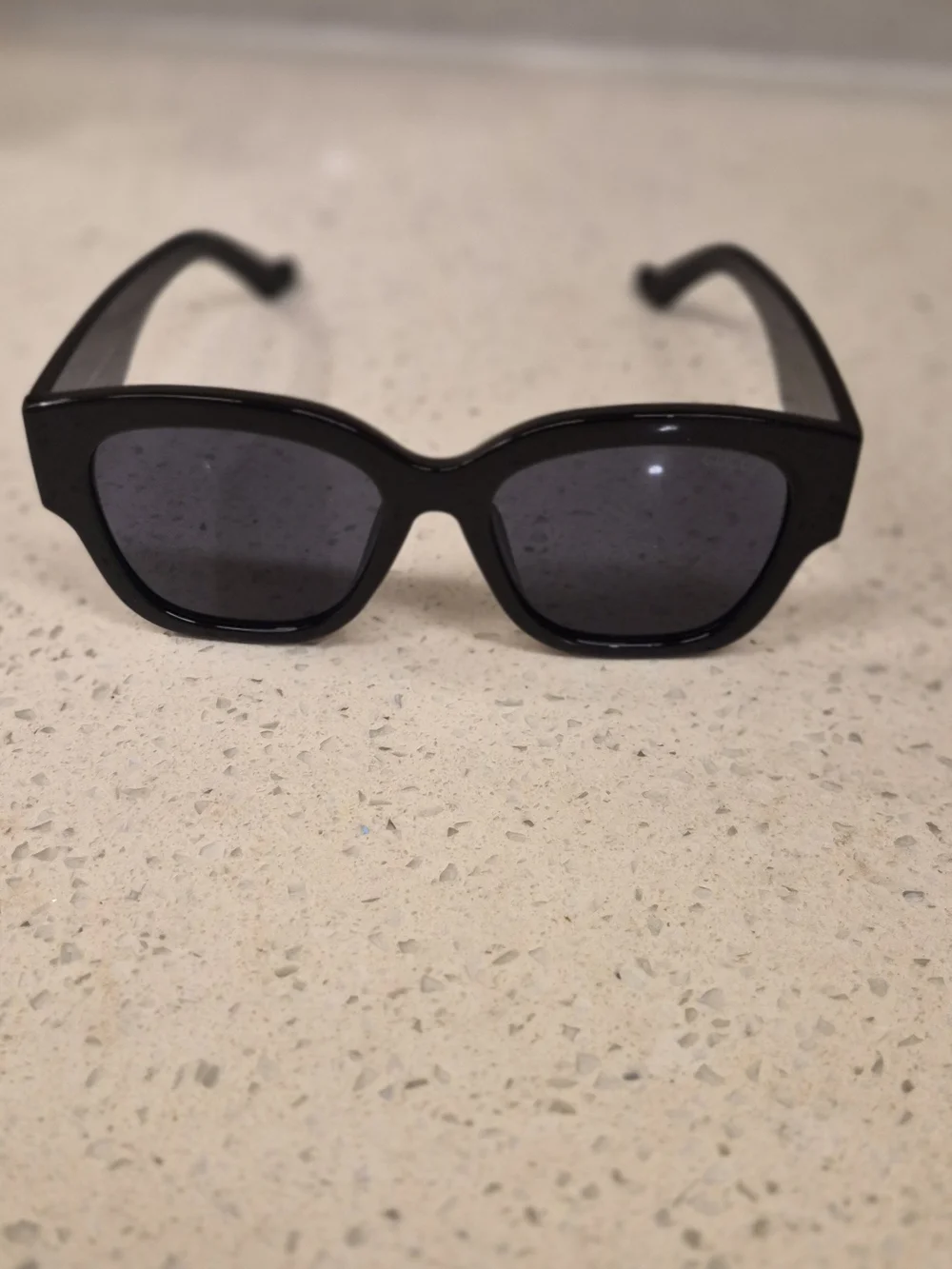 Gucci Black Women's Oversized Sunglasses with Dark Gray Lenses